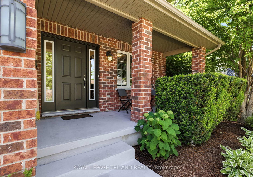 1812-bayswater-crescent-london-north-ontario-x12243248