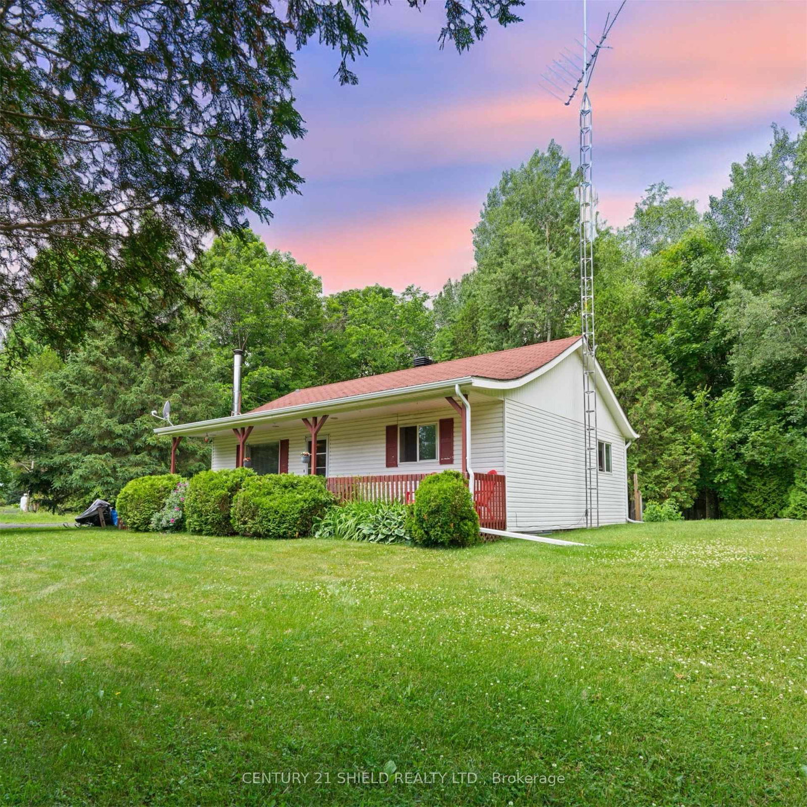 3842-lakeside-drive-south-glengarry-ontario-x12243383