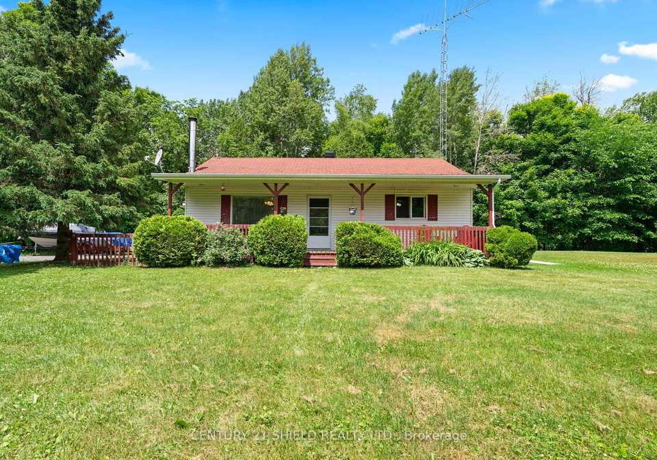 3842-lakeside-drive-south-glengarry-ontario-x12243383