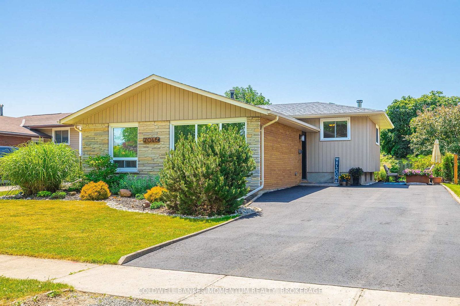 7046-centennial-street-niagara-falls-ontario-x12243572