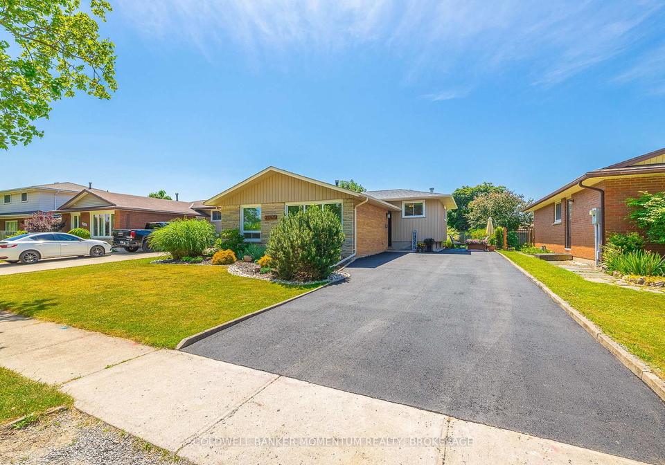 7046-centennial-street-niagara-falls-ontario-x12243572