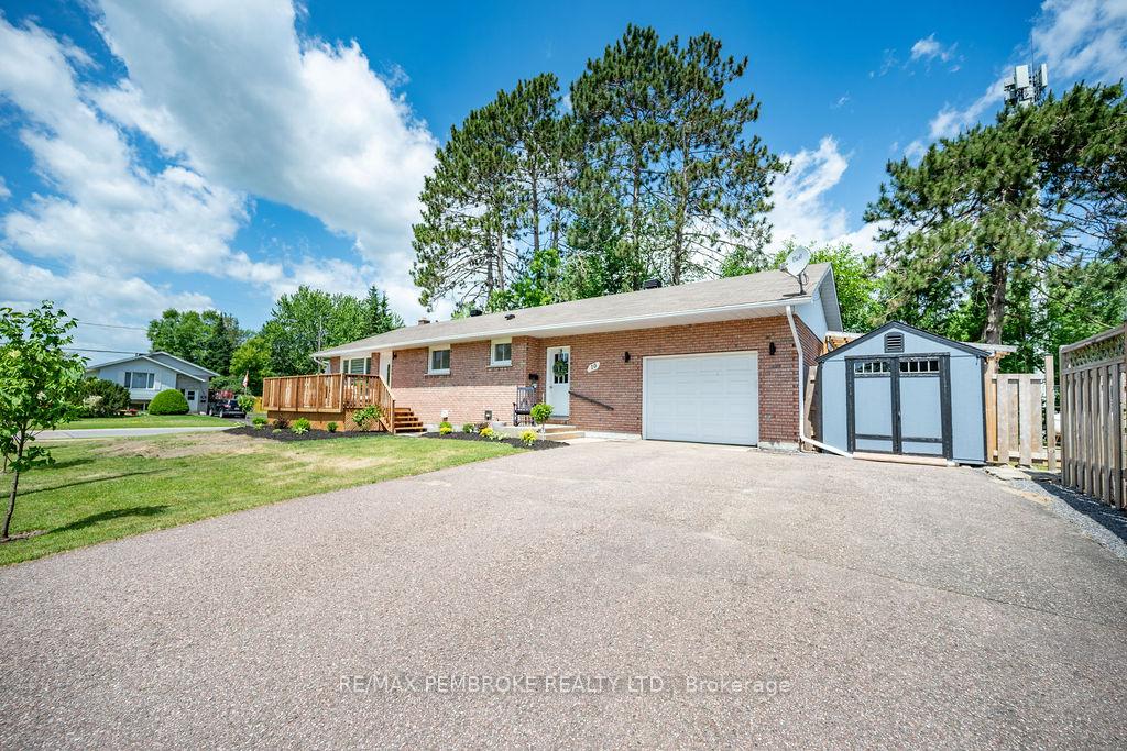 10-edith-street-petawawa-ontario-x12243604