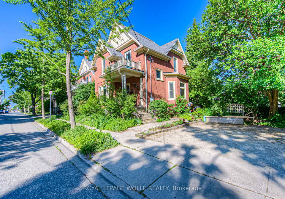 121-water-street-s-kitchener-ontario-x12243663