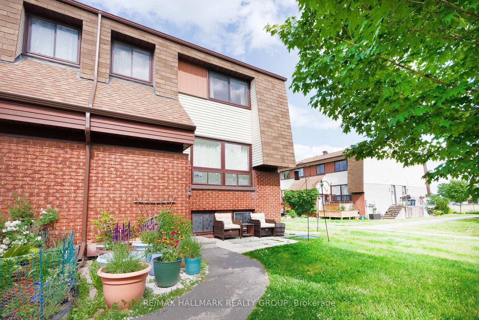 22-woodvale-green-ottawa-ontario-x12243686