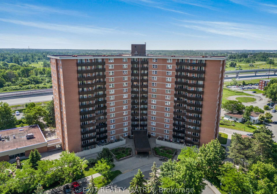 2000-jasmine-crescent-ottawa-ontario-x12243756