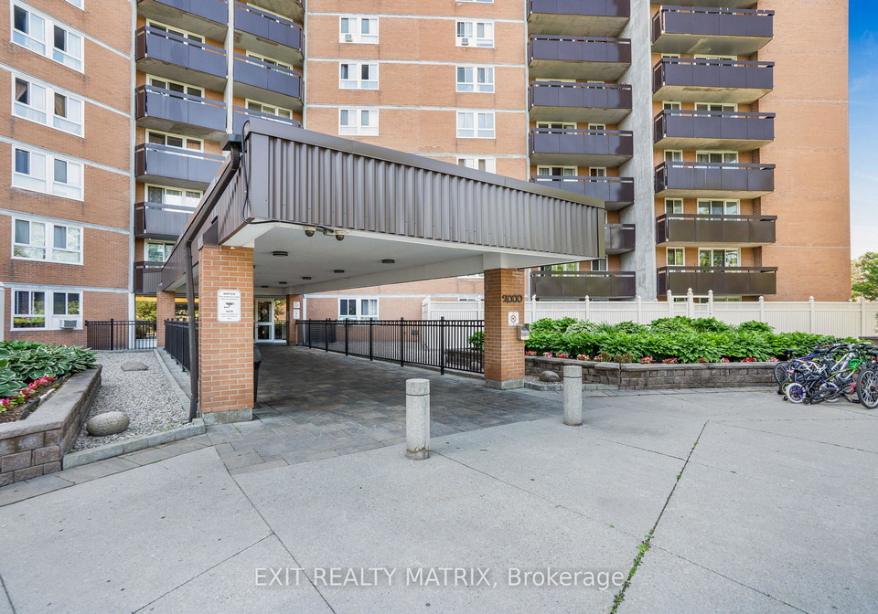2000-jasmine-crescent-ottawa-ontario-x12243756