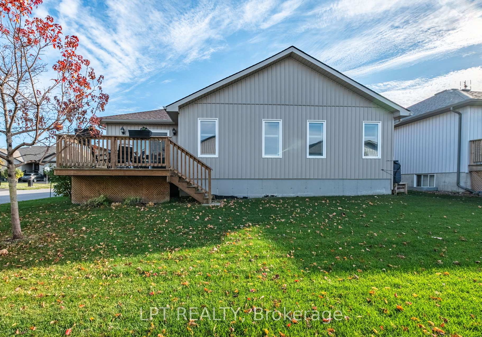 2-merrill-drive-prince-edward-county-ontario-x12243842