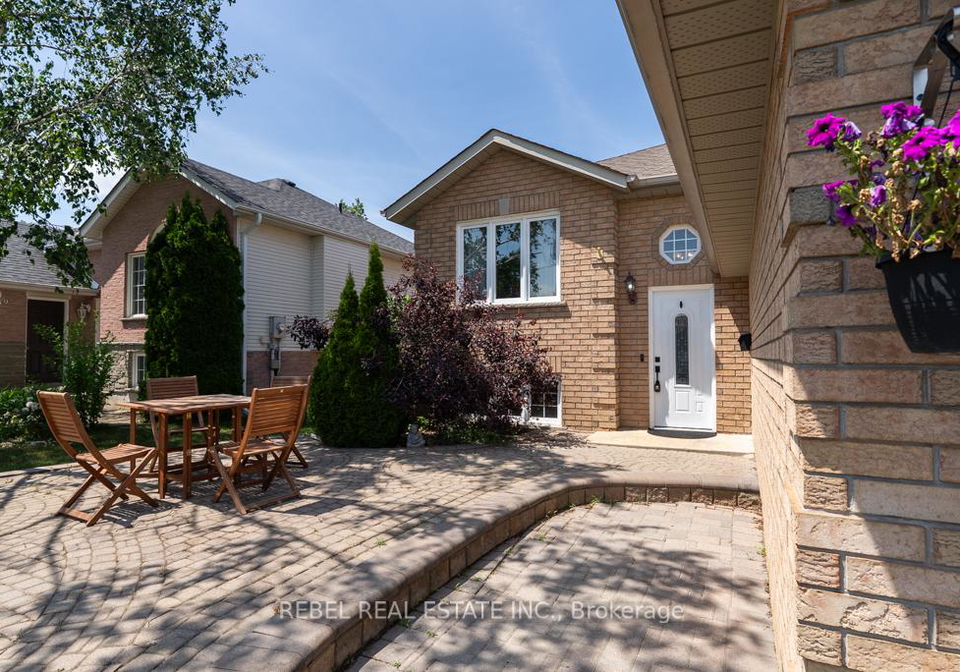48-mcgibbon-boulevard-kawartha-lakes-ontario-x12243888