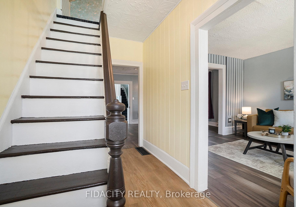 98-main-street-e-smiths-falls-ontario-x12243889