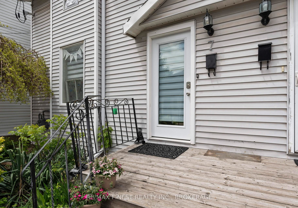7-markland-street-kingston-ontario-x12244116
