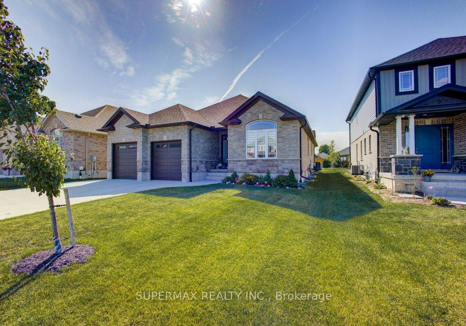 82-forbes-crescent-north-perth-ontario-x12244144