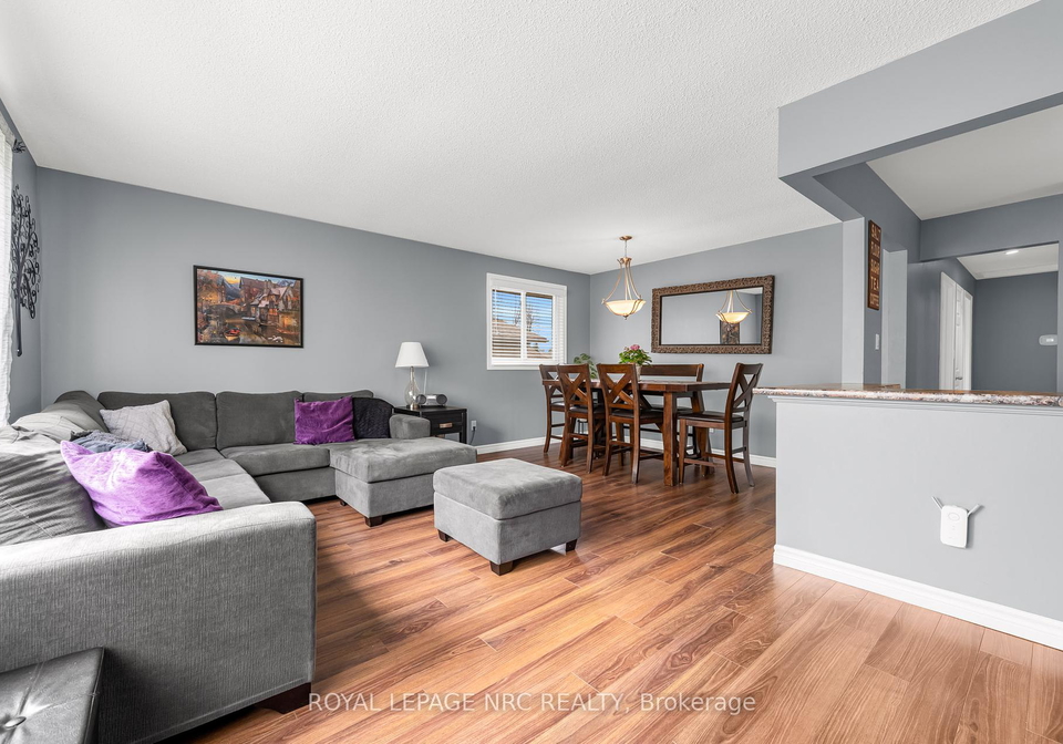 7301-north-dorset-place-niagara-falls-ontario-x12244469
