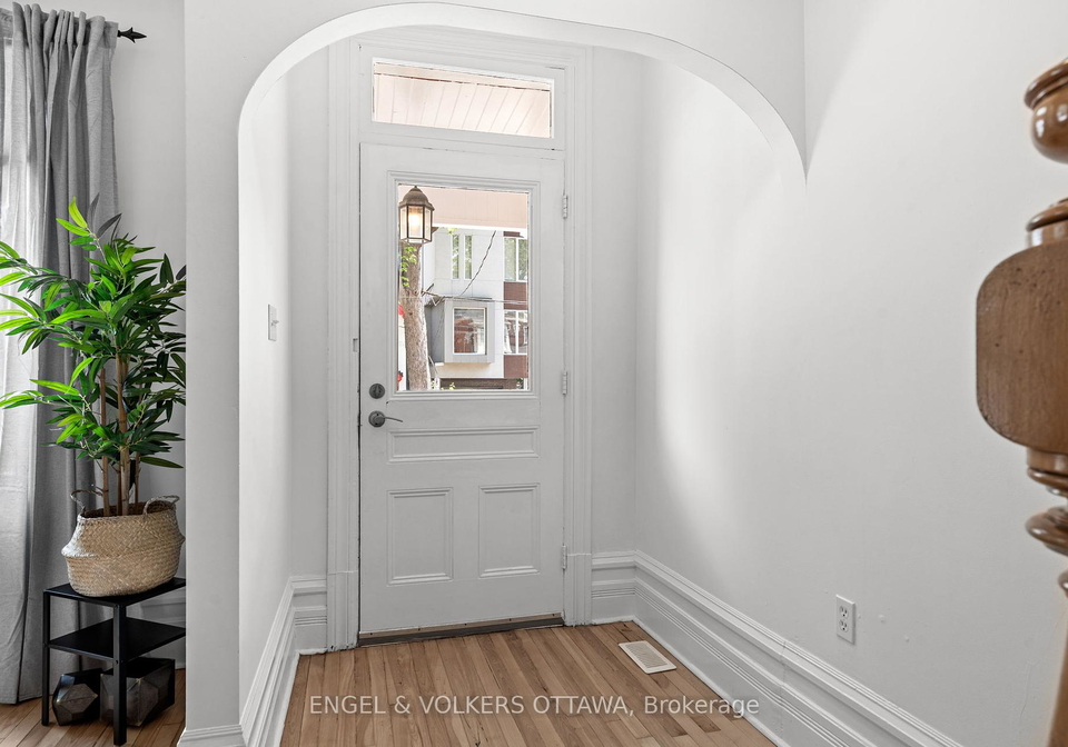 35-hopewell-avenue-ottawa-ontario-x12244732