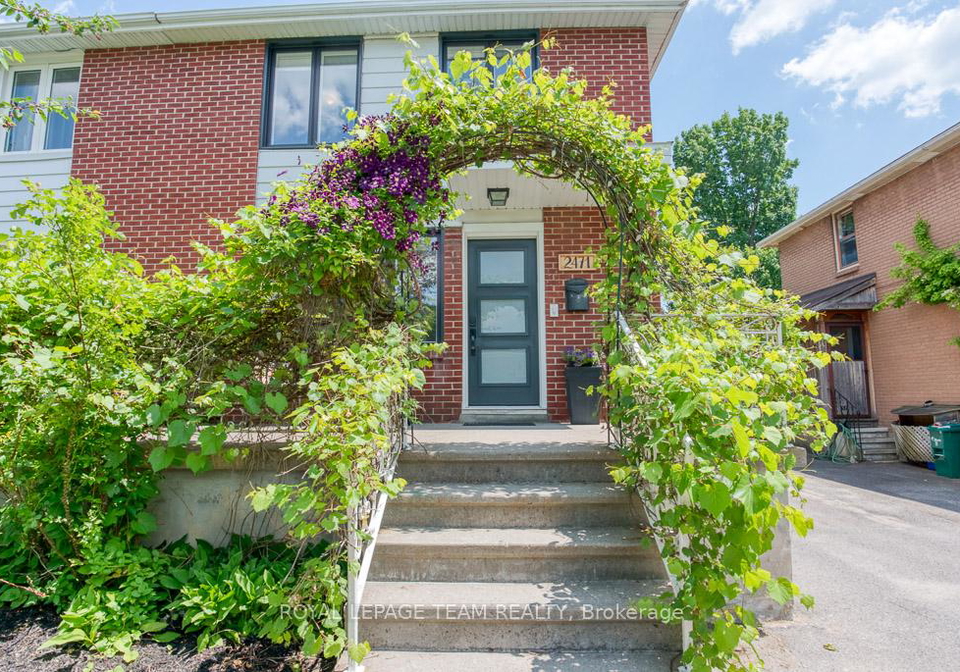 2471-clementine-boulevard-ottawa-ontario-x12244763