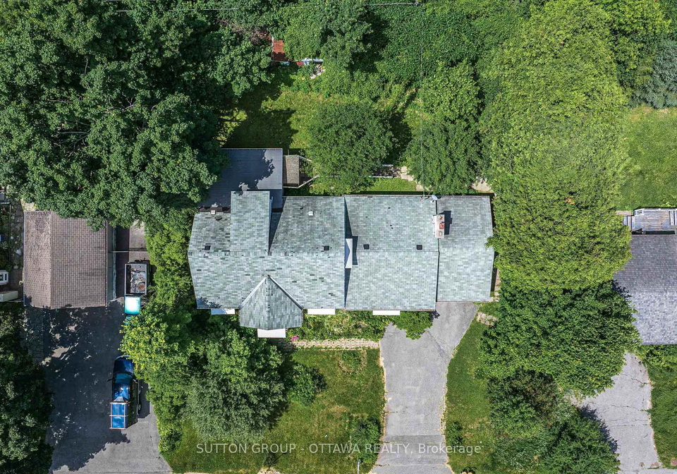 15-granton-avenue-ottawa-ontario-x12244902
