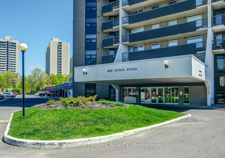 900-dynes-road-mooneysbaycarletonheightsanarea-ottawa-ontario-x12245040
