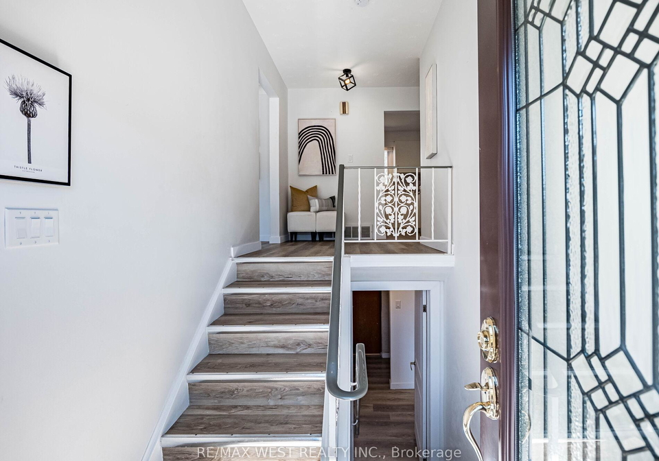 7-capilano-drive-hamilton-ontario-x12245068