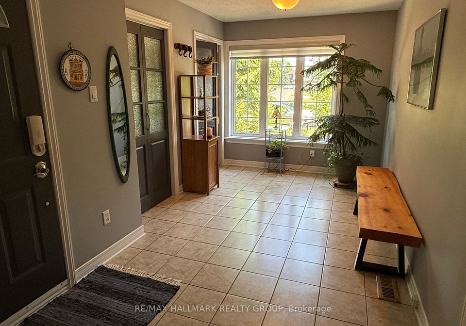 1580-marley-crescent-ottawa-ontario-x12245080