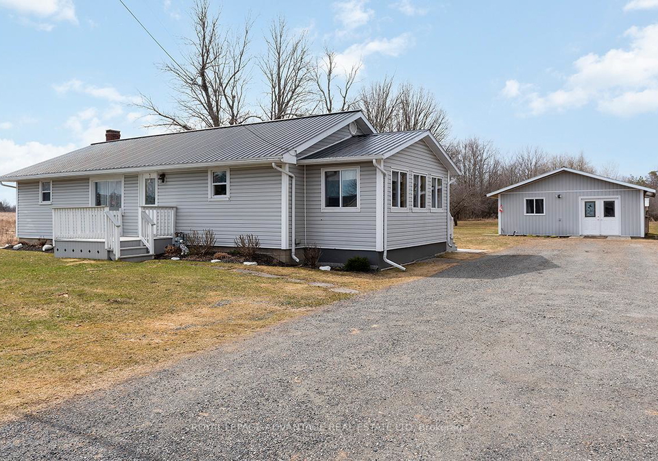 2925-rideau-ferry-road-perth-ontario-x12245081