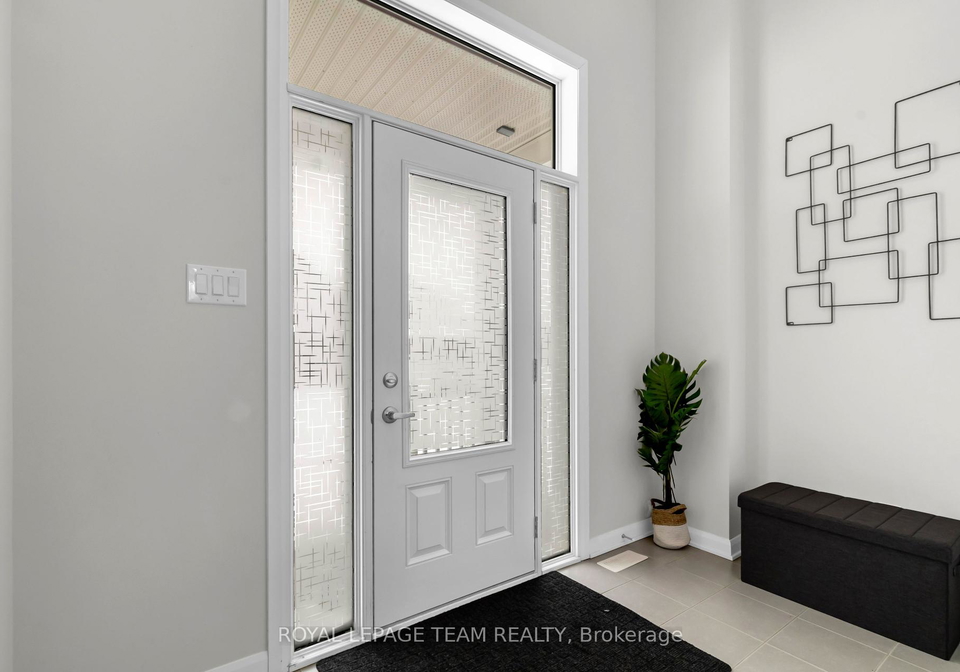 304-cloyne-crescent-ottawa-ontario-x12245169