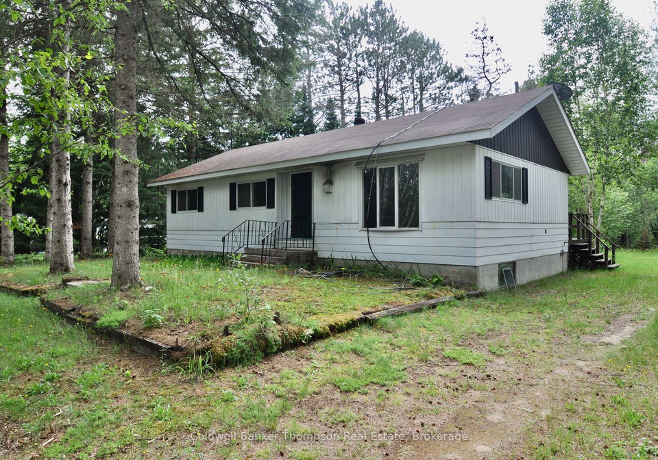 8-spruce-lane-armour-ontario-x12245233