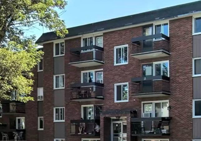 1045-cartier-boulevard-hawkesbury-ontario-x12245238