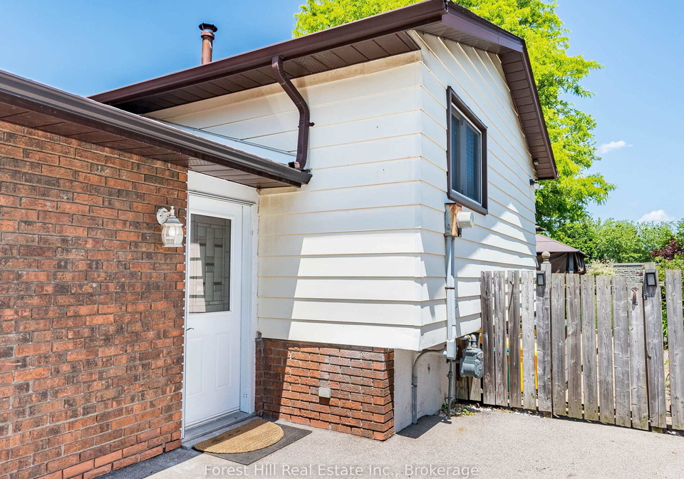 135-cranbrook-drive-hamilton-ontario-x12245271
