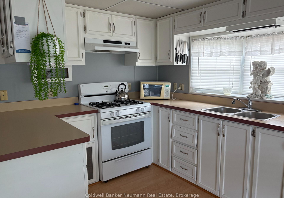 674-willow-way-centre-wellington-ontario-x12245443
