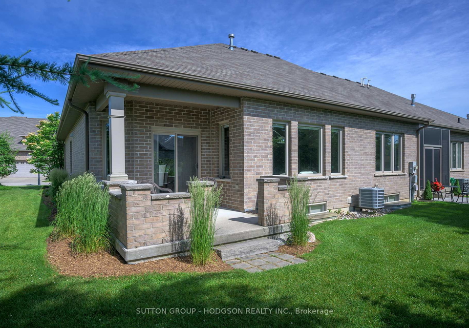2757-sandra-post-lane-london-south-ontario-x12245494
