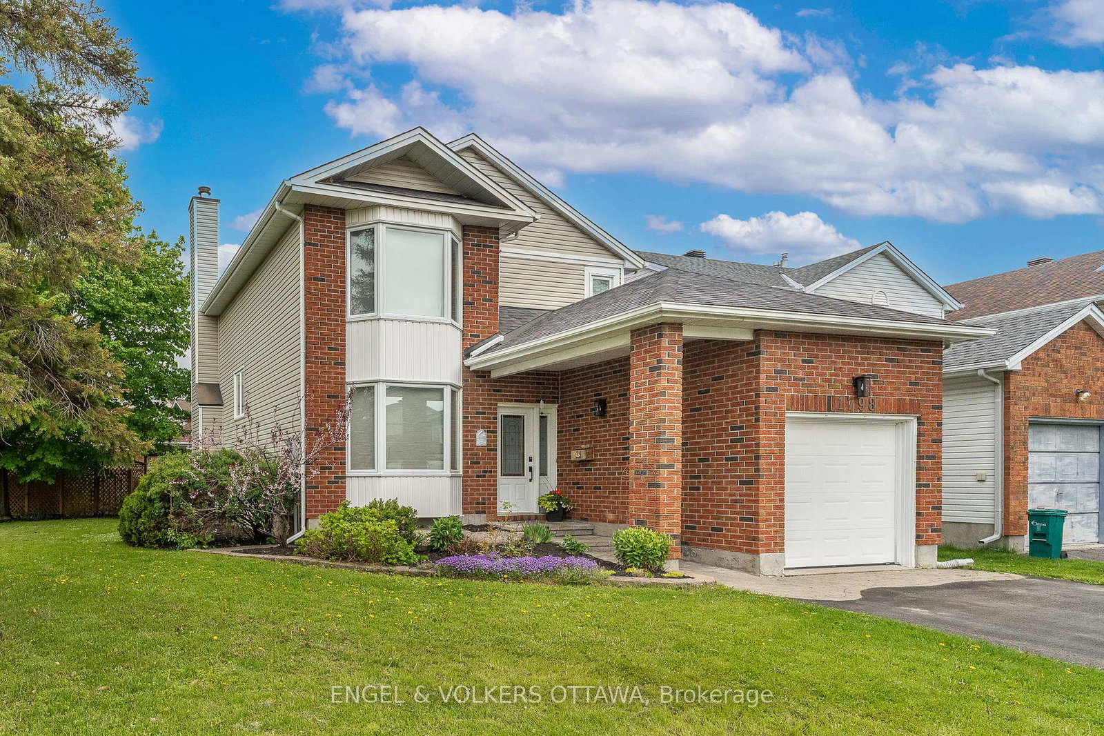 1798-tache-way-ottawa-ontario-x12245745