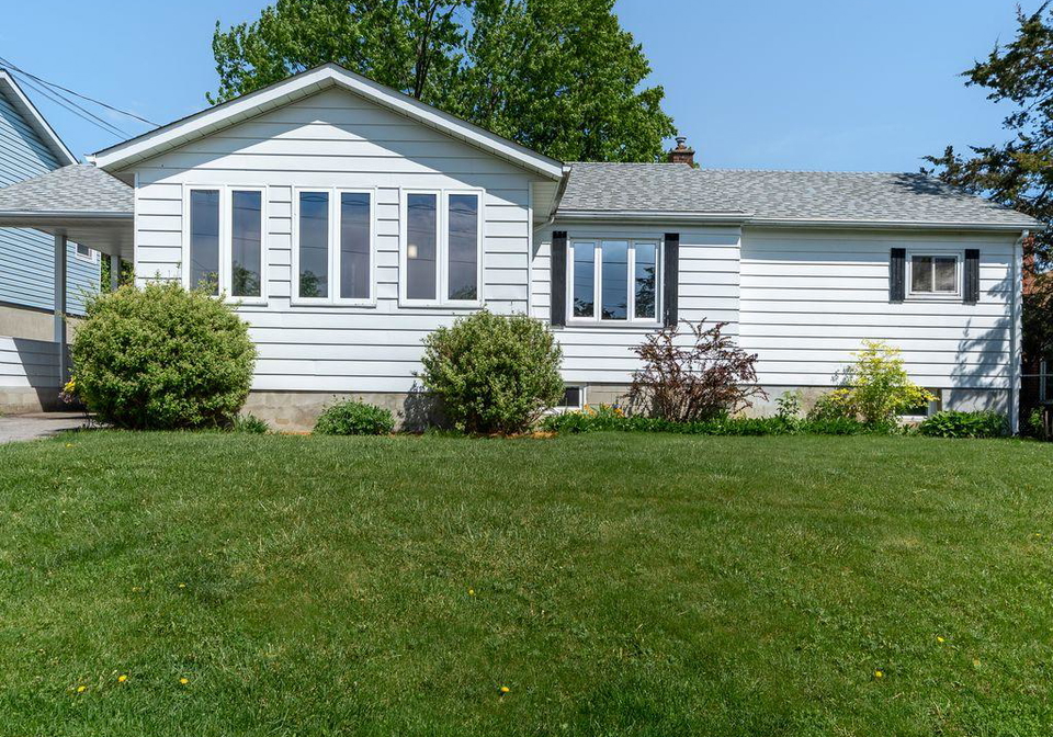 66-north-park-gardens-belleville-ontario-x12245775
