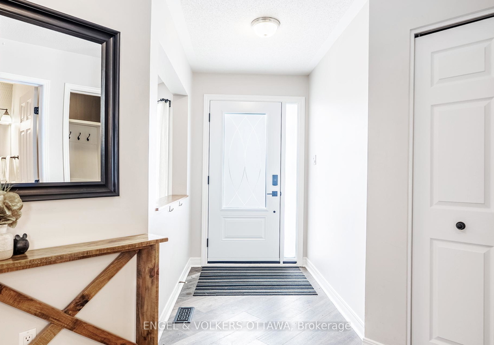 18-avonhurst-avenue-ottawa-ontario-x12245873
