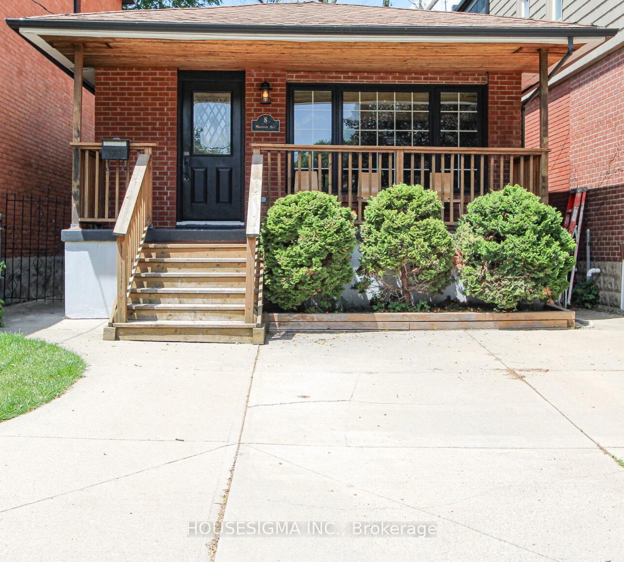 8-mountain-avenue-hamilton-ontario-x12245954