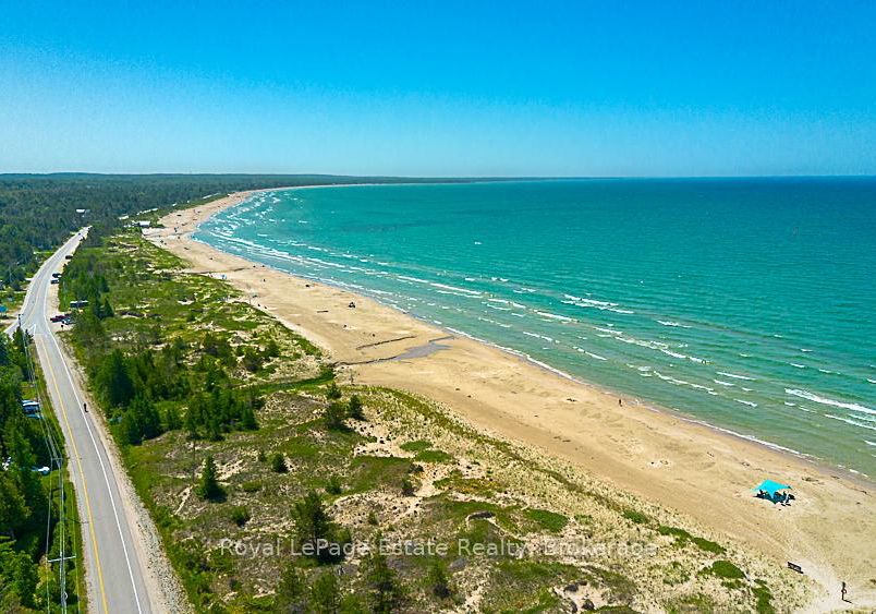 1007-lakeshore-boulevard-n-south-bruce-peninsula-ontario-x12245988