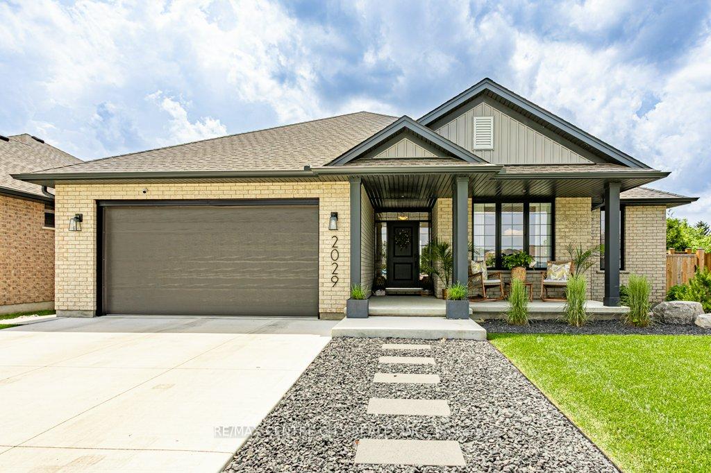 2029-lockwood-crescent-strathroy-caradoc-ontario-x12246173