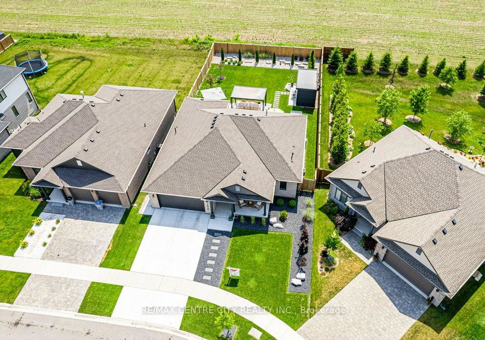 2029-lockwood-crescent-strathroy-caradoc-ontario-x12246173