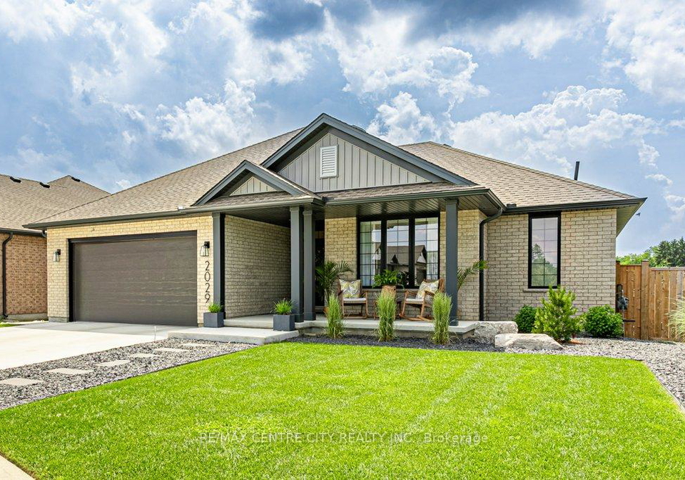 2029-lockwood-crescent-strathroy-caradoc-ontario-x12246173