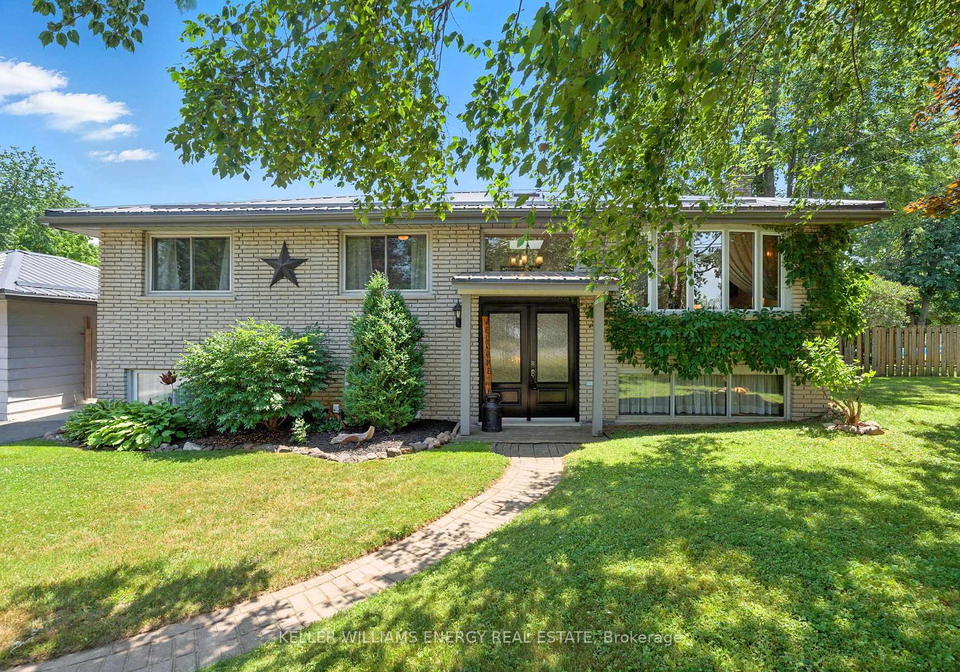 685-young-street-selwyn-ontario-x12246273