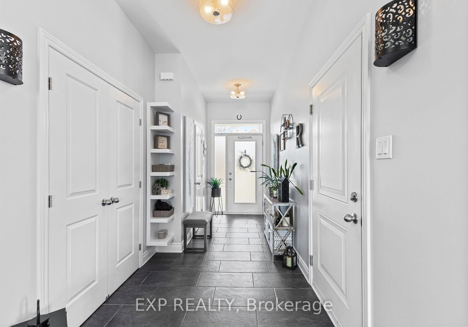 8-dulmage-crescent-carleton-place-ontario-x12246340