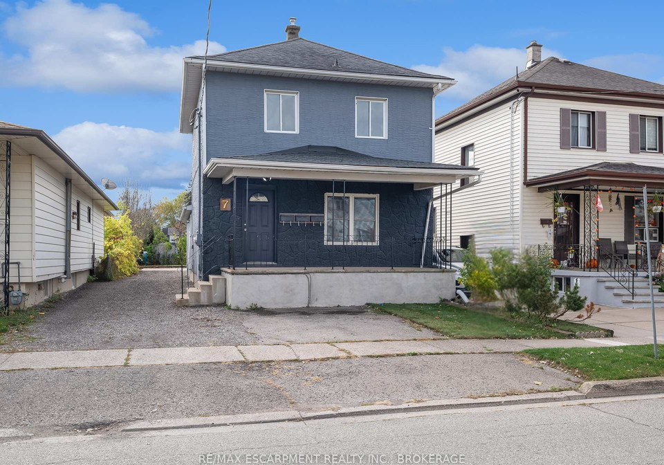 7-maitland-street-thorold-ontario-x12246380