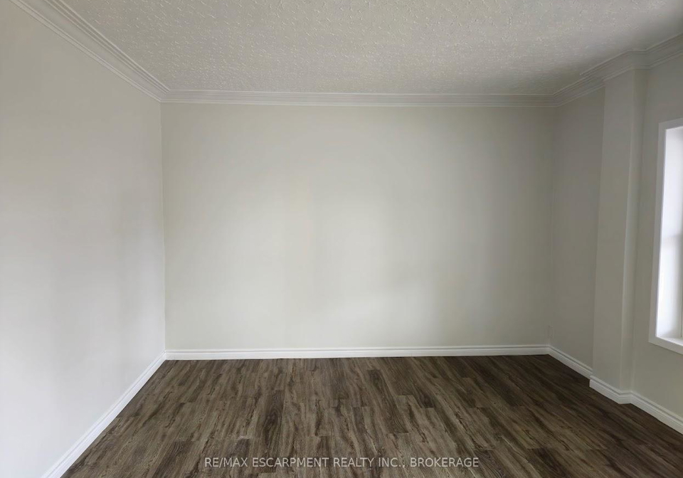 7-maitland-street-thorold-ontario-x12246380
