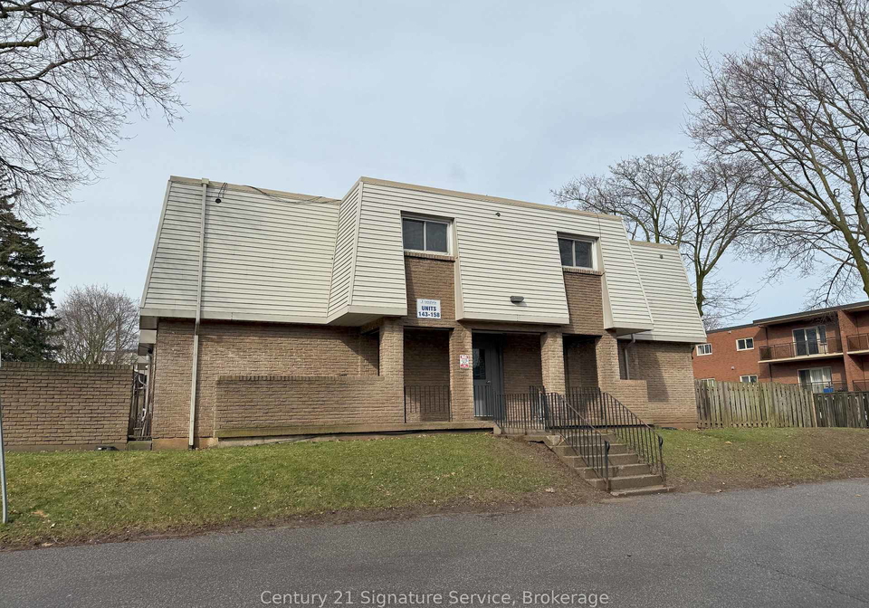 17-old-pine-trail-e-st-catharines-ontario-x12246619