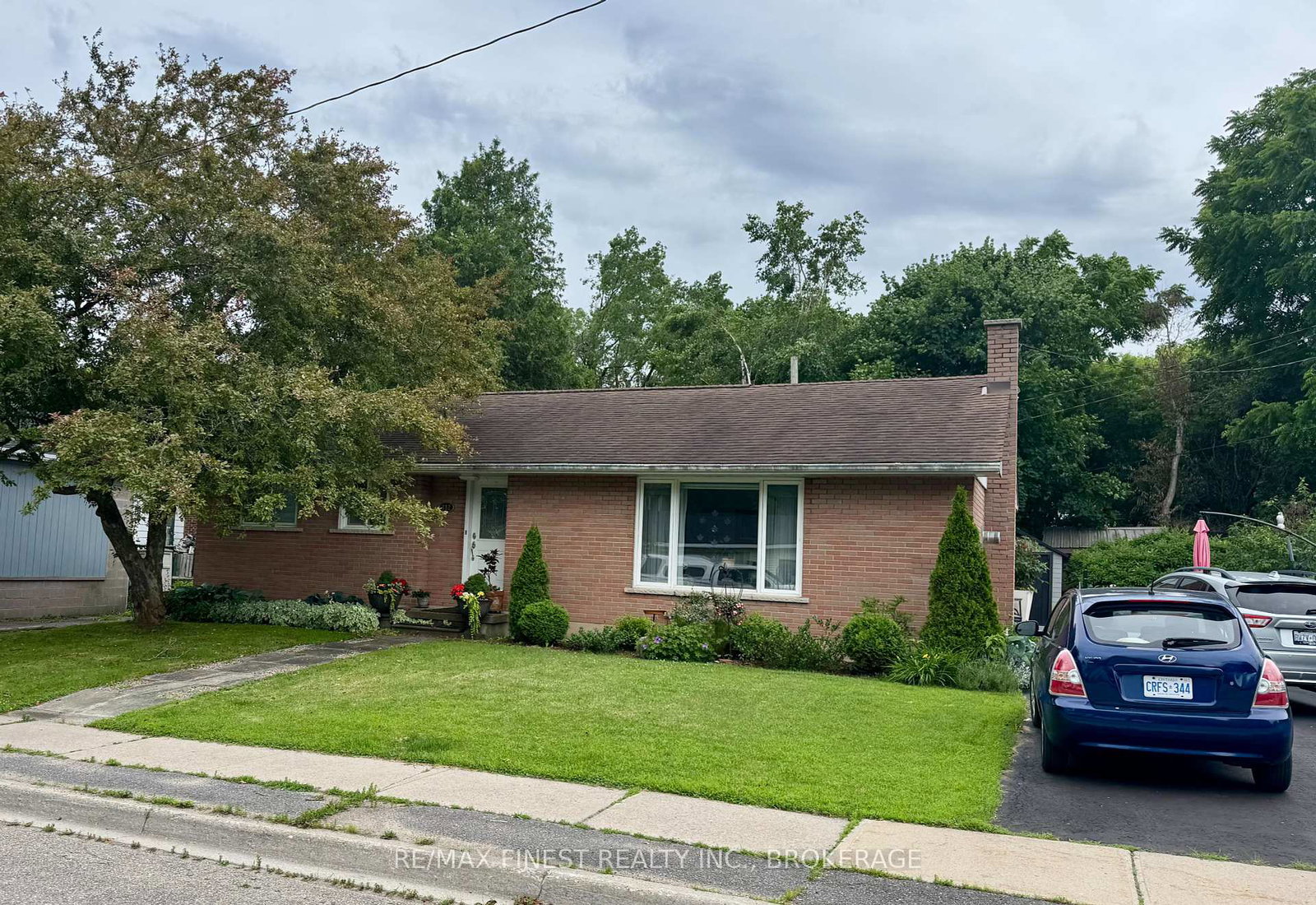 312-henrietta-street-gananoque-ontario-x12246664