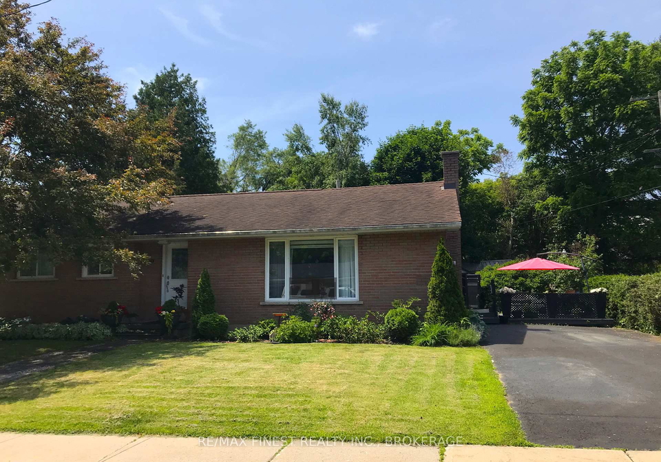 312-henrietta-street-gananoque-ontario-x12246664