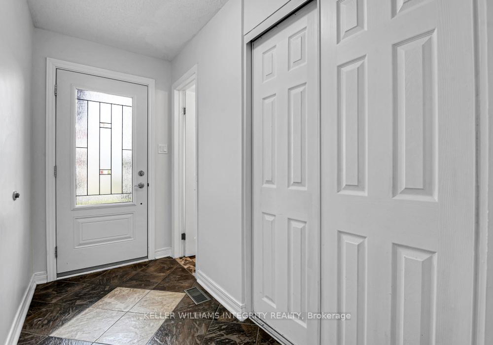 72-woodbury-crescent-ottawa-ontario-x12246735