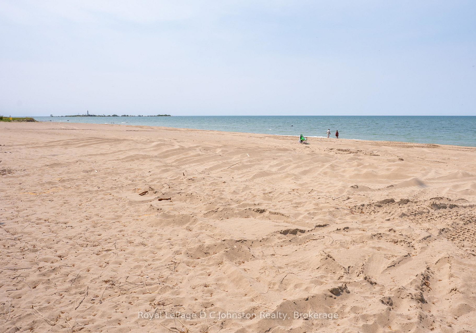 121-knowles-lane-saugeen-shores-ontario-x12246811