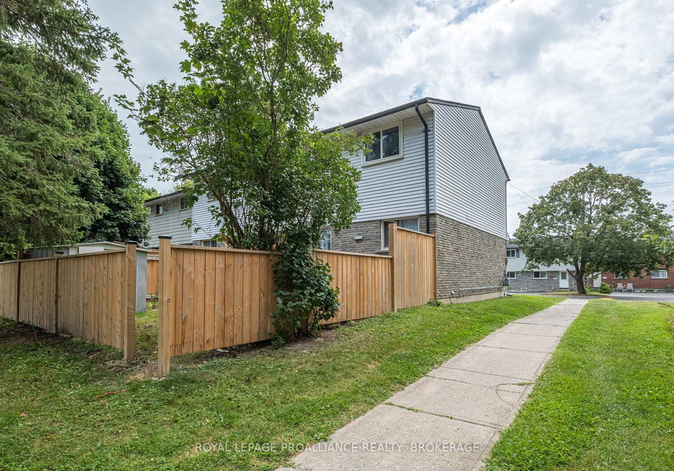 930-oakview-avenue-kingston-ontario-x12246918