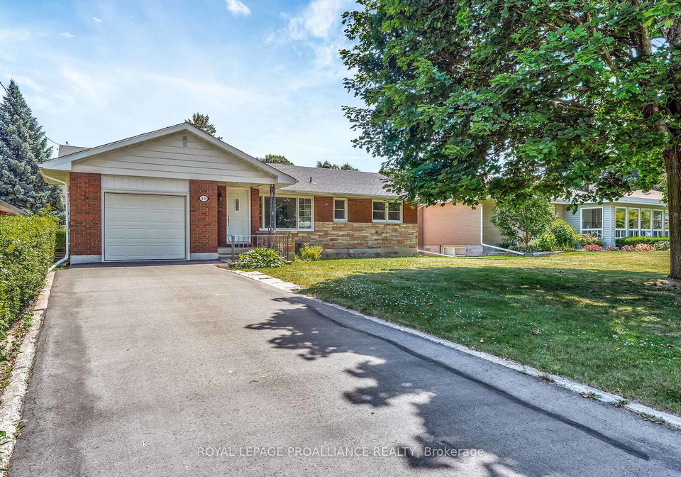 19-lee-avenue-belleville-ontario-x12246974