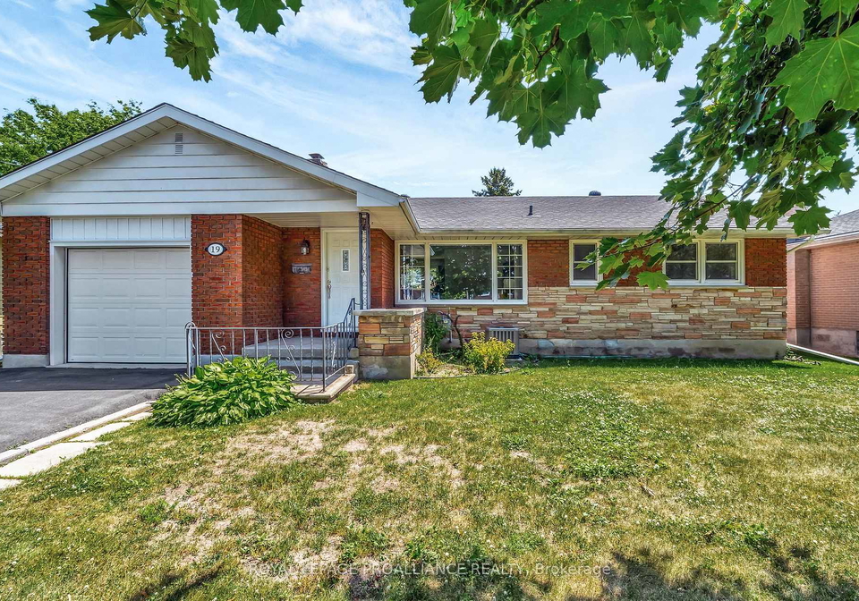19-lee-avenue-belleville-ontario-x12246974
