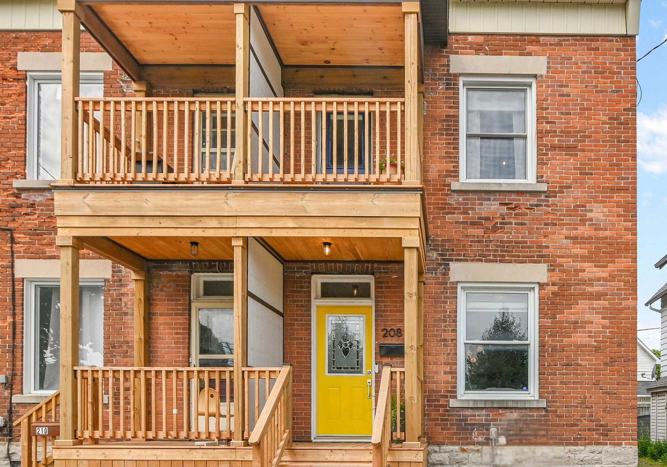 208-arthur-street-ottawa-ontario-x12247075